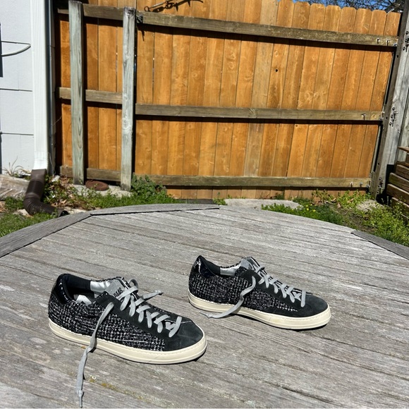 P448 John Paisley Lace Up Low Top Sneakers size 39 9 US - Picture 4 of 12